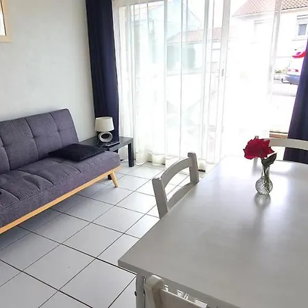 2 Appartements Separes 2 Et 5 Couchages Au Rez-De-Chaussee A Chambretaud, 5 Min Puy Du Fou Exterior photo