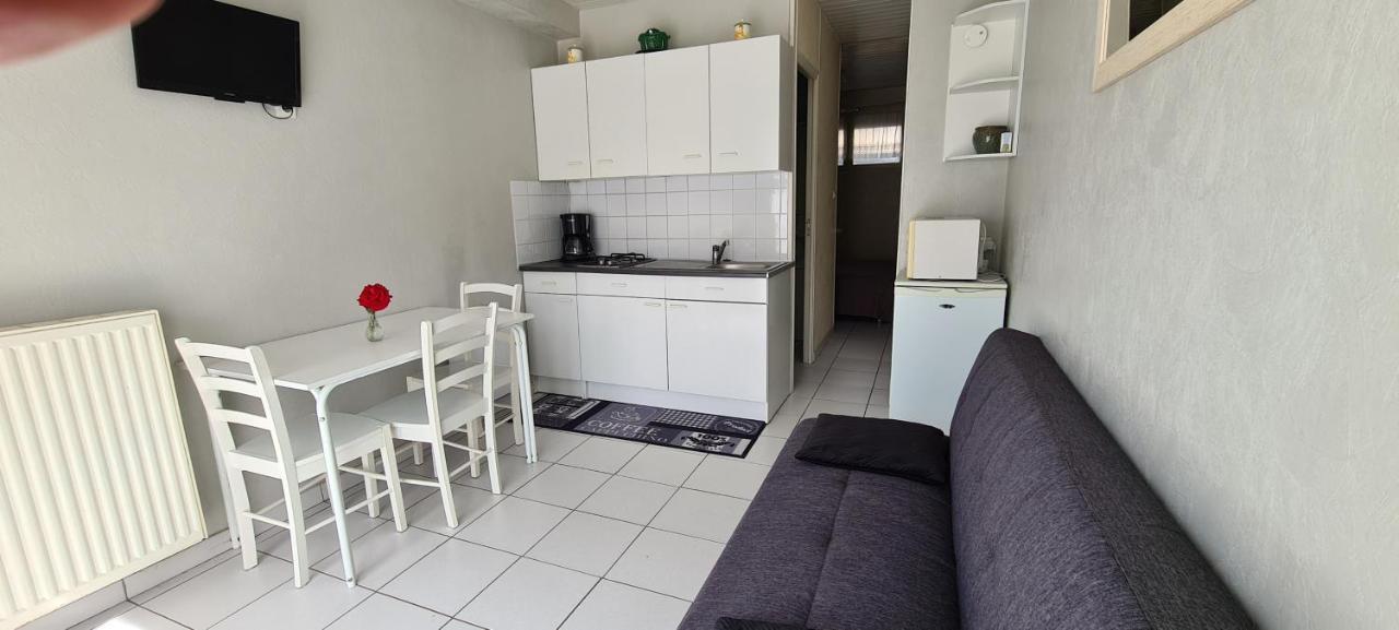 Apartment 2 Separes 2 Et 5 Couchages Au Rez-de-chaussee A Chambretaud, 5 Min Puy Du Fou *
